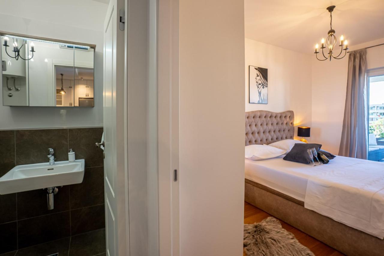 Morska Vila 6 Luxury Apartment Znjan Split Exteriör bild